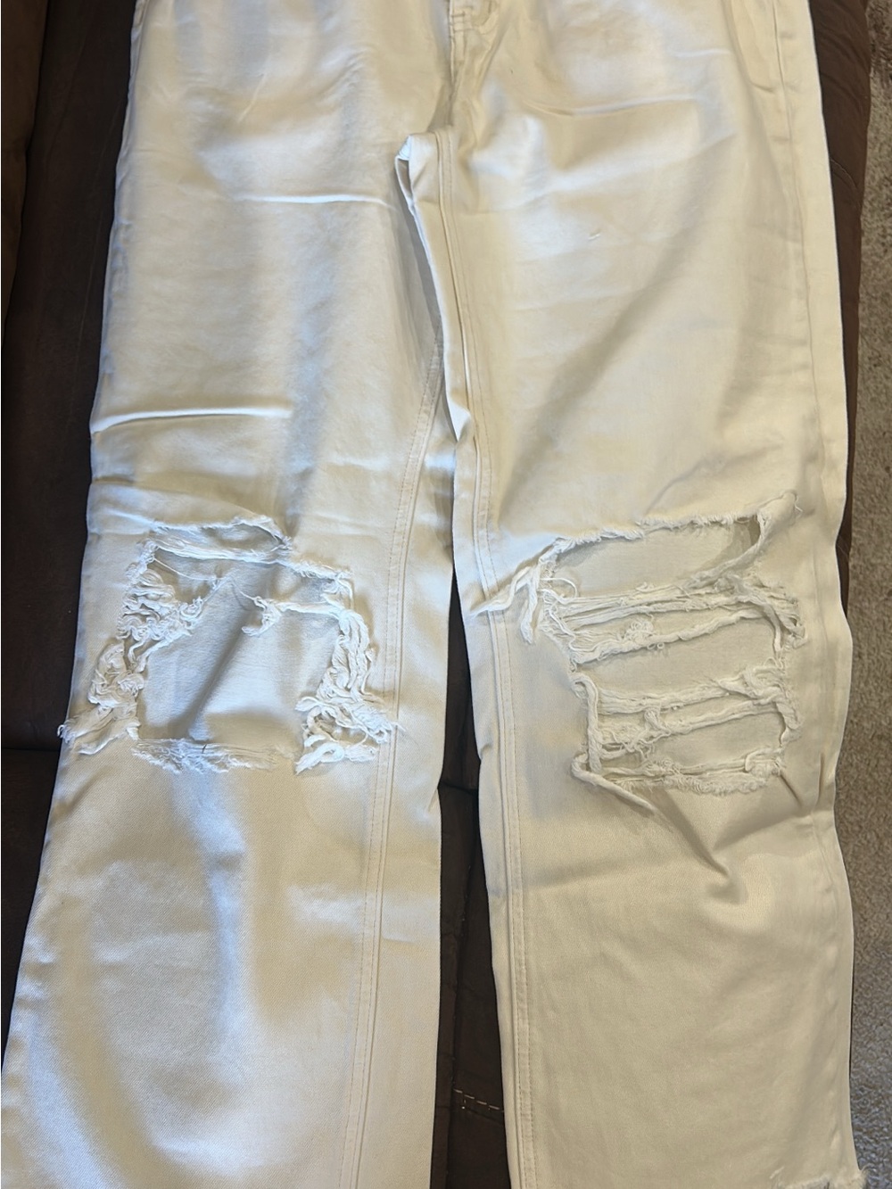 VERVET BY FLYING MONKEY White Flare Jeans with Distressed Knees